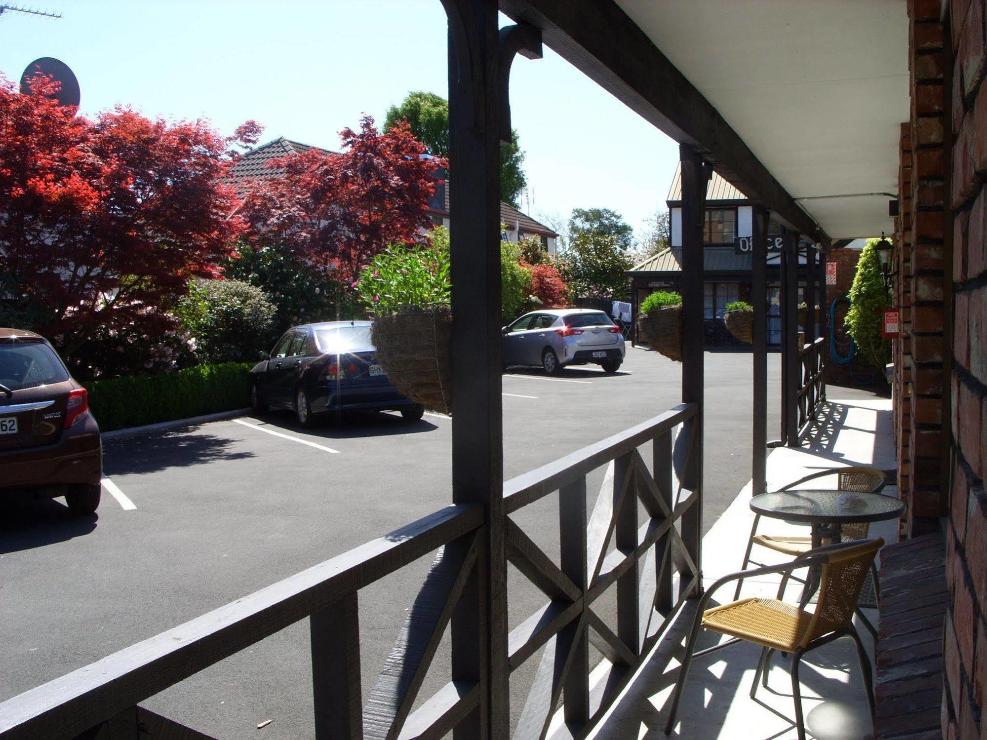 Tudor Court Motel Christchurch Exteriör bild