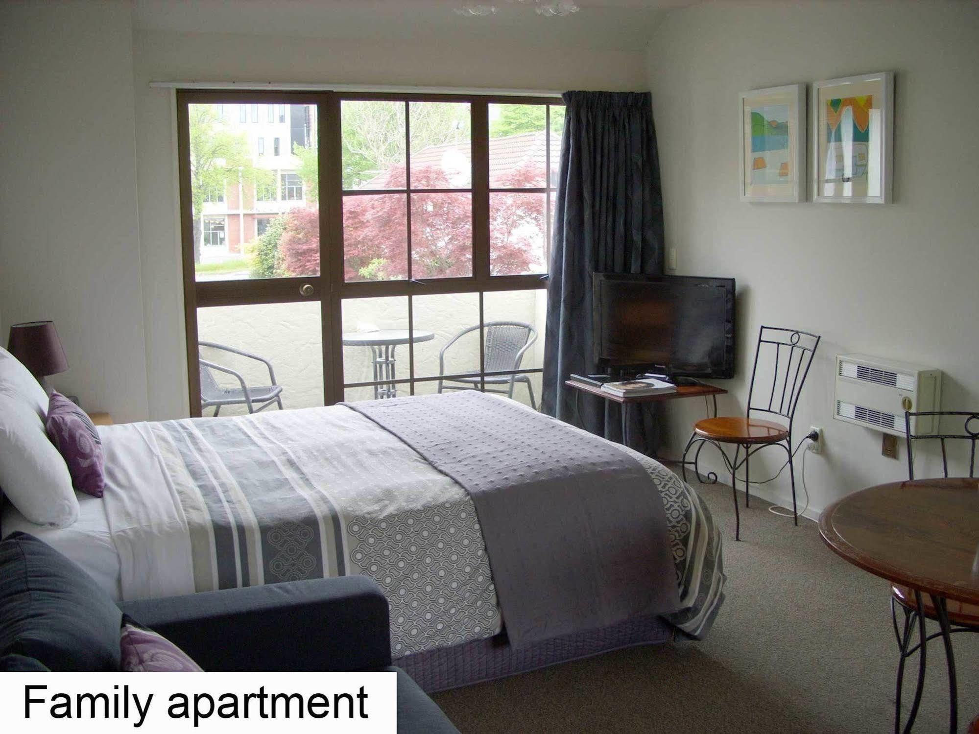 Tudor Court Motel Christchurch Exteriör bild